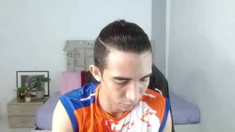 caius online show from February 3, 11:25 am