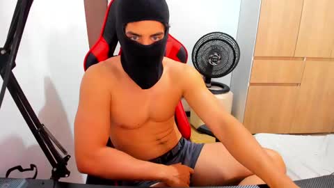 calihotcaliente27 online show from March 11, 6:30 pm