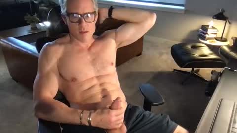 calirsedmo online show from March 1, 9:08 pm