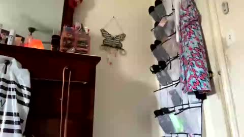 calishop1 online show from October 25, 6:19 pm