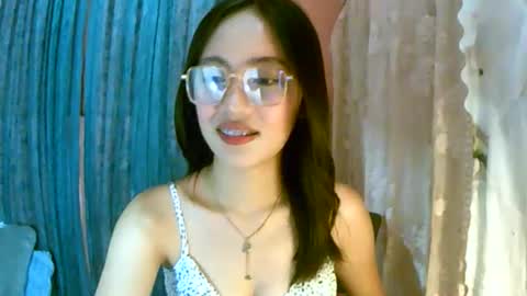 Freya online show from March 5, 9:18 am