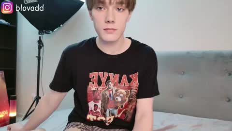 Nick online show from February 12, 4:32 pm