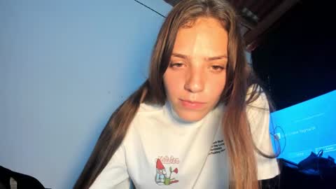 Emma online show from March 7, 6:33 pm