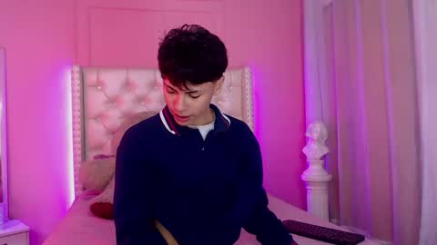 CALLUM online show from March 8, 8:03 pm