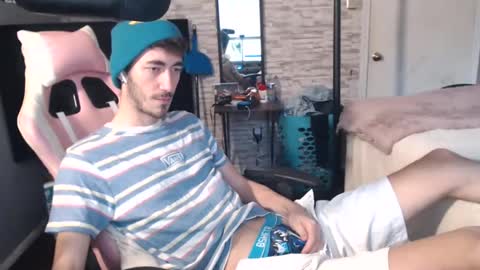 calvin_tanner online show from December 18, 3:22 pm