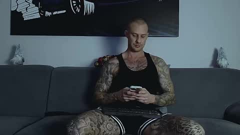 Calvin  online show from December 21, 10:49 pm