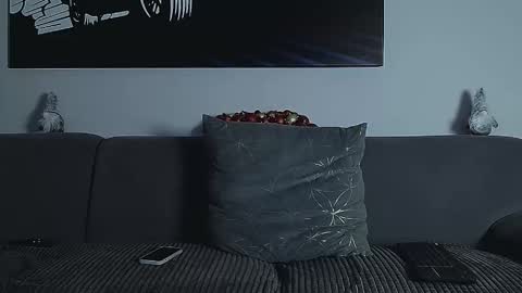 Calvin  online show from December 2, 11:14 pm