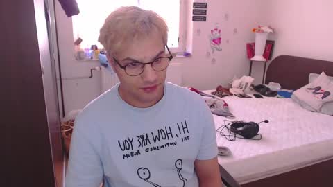 Calvinjohnlad online show from March 8, 10:54 am
