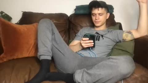 CamDoAttitude online show from January 31, 10:18 pm