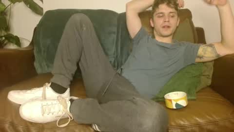 CamDoAttitude online show from January 12, 8:03 pm