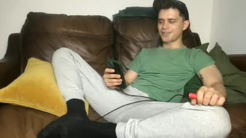 CamDoAttitude online show from June 17, 9:53 pm