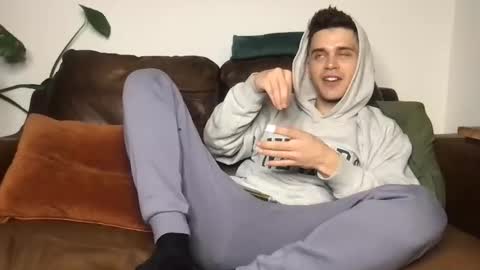 CamDoAttitude online show from November 26, 9:55 pm