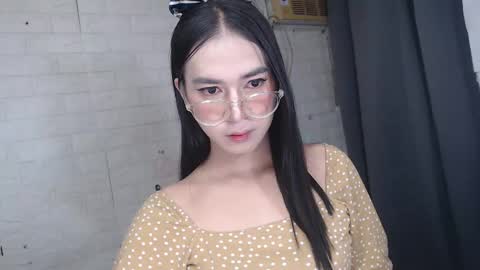 Snapshot of camela_star chatting on February 1, 10:34 pm camela_star online show from February 1, 10:34 pm