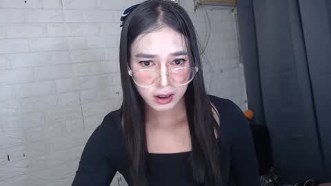 Snapshot of camela_star chatting on January 31, 6:25 pm camela_star online show from January 31, 6:25 pm