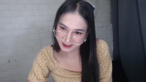 Snapshot of camela_star chatting on February 2, 10:49 pm camela_star online show from February 2, 10:49 pm