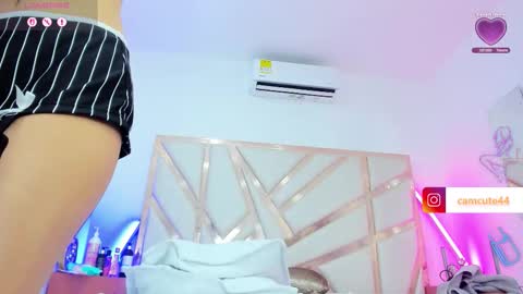  Cameron Cutee  online show from October 20, 7:52 pm