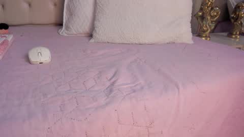 cameron_hearts online show from December 22, 2:24 pm