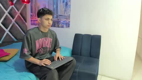 Snapshot of cameron_lux4 chatting on September 10, 12:39 pm CAMERON online show from September 10, 12:39 pm
