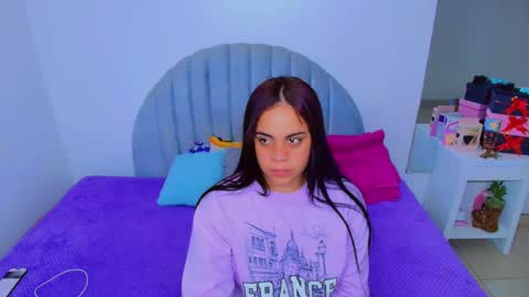 CAMI online show from October 8, 5:24 am