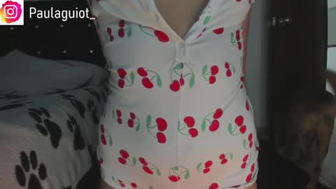 Snapshot of cami_hunter chatting on February 24, 5:42 pm online show from February 24, 5:42 pm