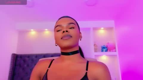 camiestrada online show from September 30, 2:22 am