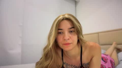 Snapshot of camii19y chatting on September 18, 2:48 am Camii online show from September 18, 2:48 am