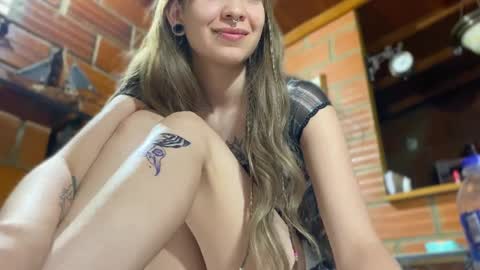 Snapshot of camii19y chatting on September 10, 12:33 am Camii online show from September 10, 12:33 am