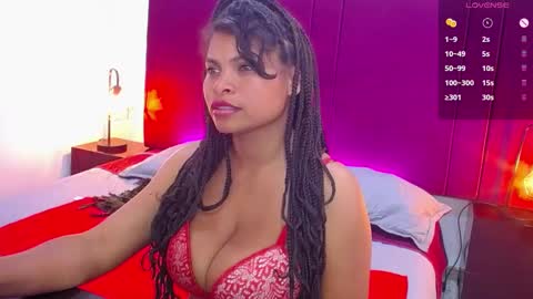 Snapshot of camiilareyes chatting on February 4, 12:51 am CamiilaReyes online show from February 4, 12:51 am