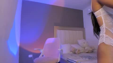 cami online show from October 29, 3:30 am