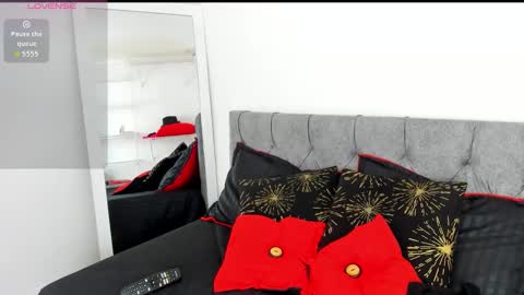 camila_collins7 online show from December 15, 1:07 pm