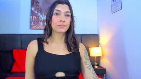 Snapshot of camila_coxx chatting on January 19, 5:26 am s online show from January 19, 5:26 am