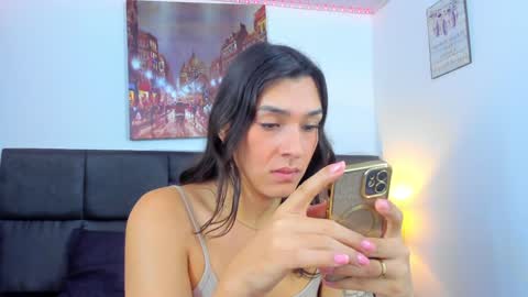 Snapshot of camila_coxx chatting on January 17, 3:00 pm s online show from January 17, 3:00 pm