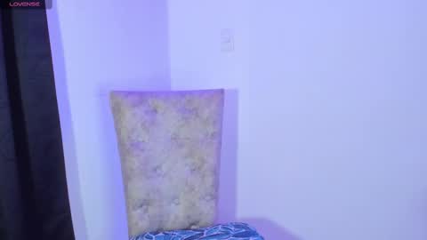 Snapshot of camila_coxx chatting on February 27, 9:14 pm s online show from February 27, 9:14 pm