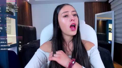 Snapshot of camila_martinez9 chatting on March 3, 2:39 pm camila_martinez9 online show from March 3, 2:39 pm