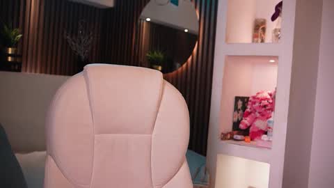Snapshot of camila_martinez9 chatting on September 17, 11:35 am camila_martinez9 online show from September 17, 11:35 am