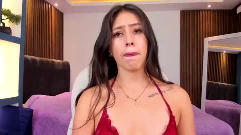 Snapshot of camila_martinez9 chatting on February 10, 11:25 am camila_martinez9 online show from February 10, 11:25 am