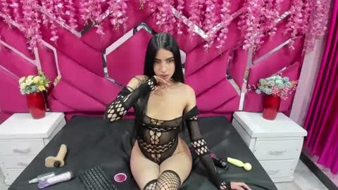 Snapshot of camila_reyess_ chatting on January 28, 6:38 am camila_reyess_ online show from January 28, 6:38 am