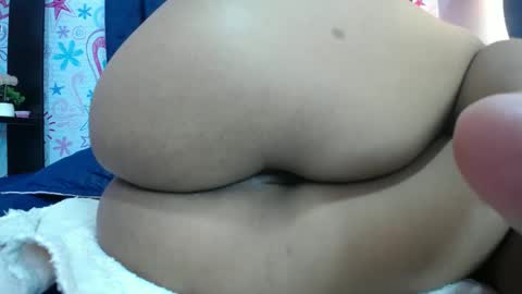 Snapshot of camila_rous_ chatting on February 20, 10:48 pm CAMILA online show from February 20, 10:48 pm