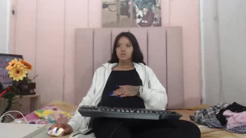 camila_williiamsres online show from May 9, 5:46 am