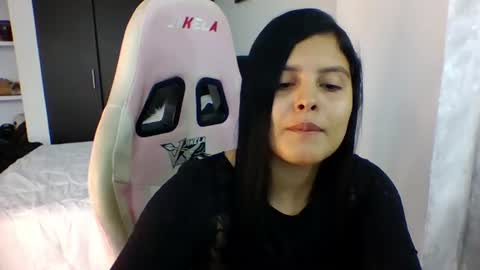 camilagomez_ch online show from July 1, 8:39 pm
