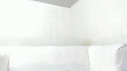 Snapshot of camilapaez1 chatting on February 25, 6:25 am cami online show from February 25, 6:25 am