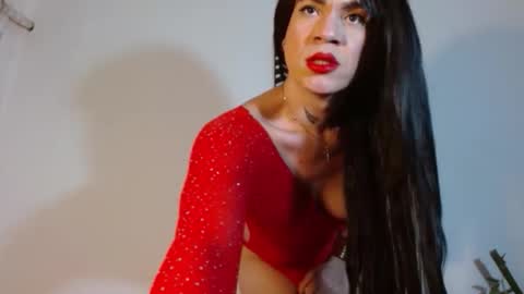 camilaparrisx online show from December 4, 4:23 am