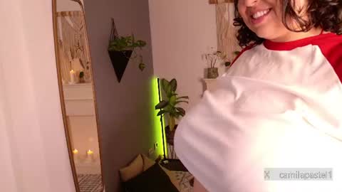 Camila  OF camilapastel   online show from June 13, 10:20 pm