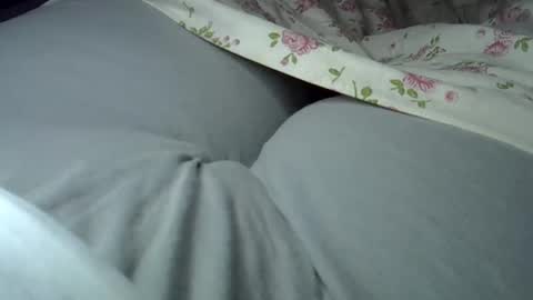 Snapshot of camilaperes69 chatting on March 9, 11:56 pm flash 50 tokens BIG CLIT tits pussy. masturbation big clit 150 tokens fingers inside pussy 1000 tk pump big clit 300 tk online show from March 9, 11:56 pm