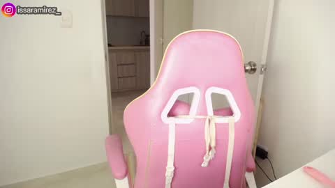 X IGcamiryan01 online show from June 13, 8:19 pm