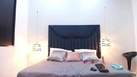 camilavoit online show from January 16, 1:47 am