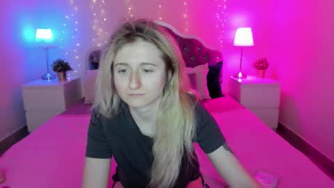 camilladreamer online show from January 17, 8:17 pm