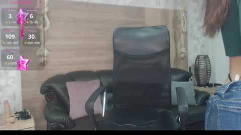 Snapshot of camille_diaz19 chatting on March 10, 8:45 pm Camille online show from March 10, 8:45 pm