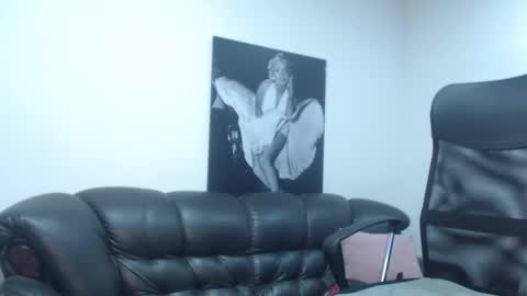 Camille online show from November 1, 10:09 pm