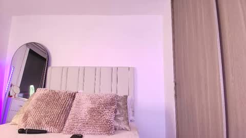 Camille Lynn online show from March 9, 2:16 am